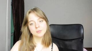 1_girl_ - [Chaturbate] female orgasm babes Creamy Show