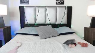 anni_wine - [Chaturbate] Crazy doggy Fucks Herself