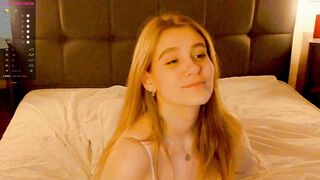 janewells - [Chaturbate] Busty Beautiful big-ass