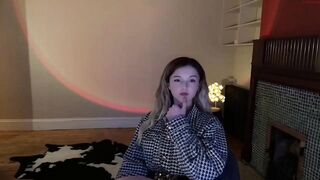 xoberry - [Chaturbate] Interactive toy Chat body