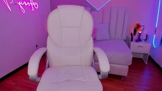 anny_nova Video  525 Seconds