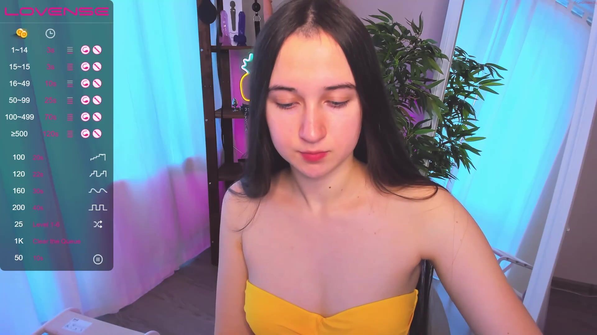annabelle_buff00 Video 254 Seconds