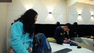 whiteandpiink_ Video  330 Seconds