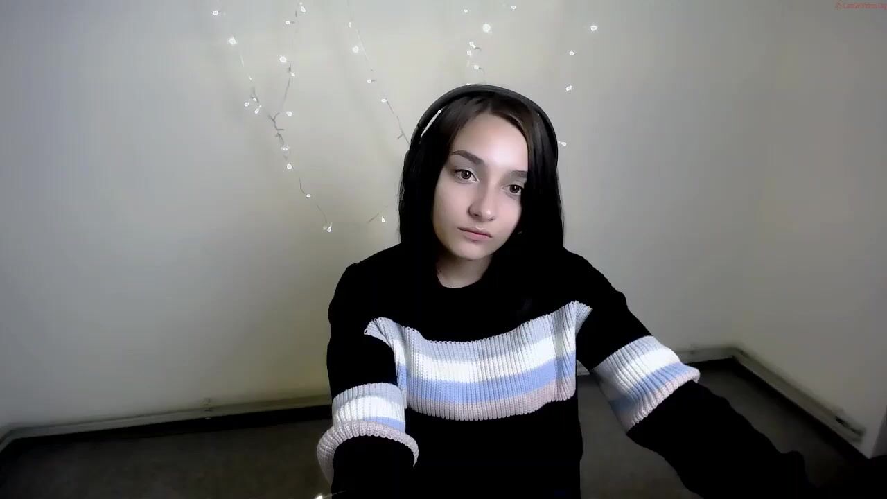 veryveryshygirl Video  332 Seconds