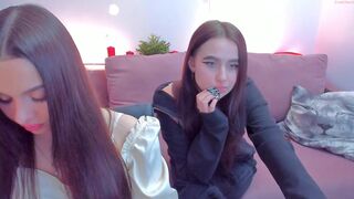 nickol_and_megan Video  927 Seconds