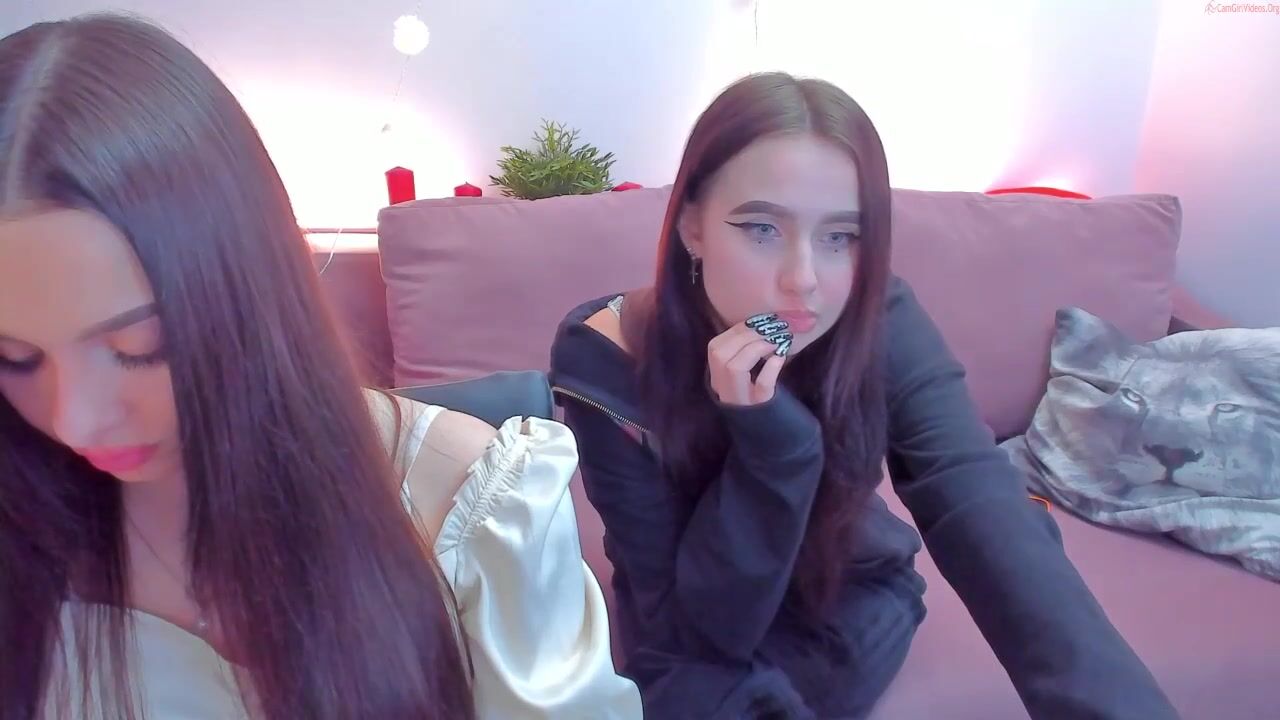 nickol_and_megan Video 927 Seconds
