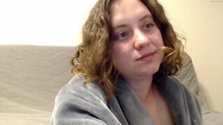 meekapeeka Video  1115 Seconds