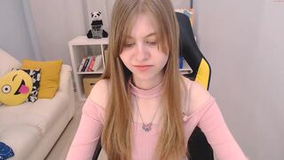 elfi_pink Video  195 Seconds