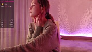 little_vee Video  399 Seconds