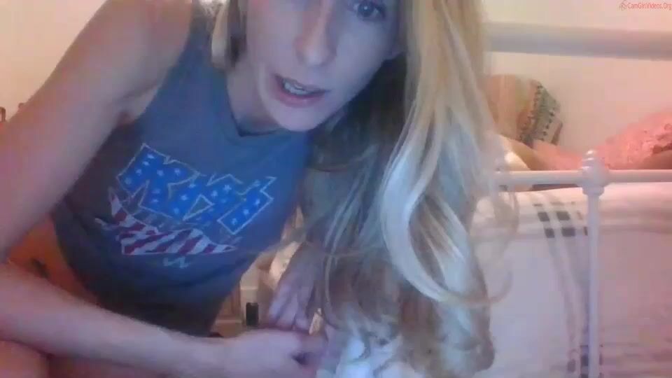 riley_waters Video 910 Seconds
