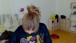 mollynerd Video  565 Seconds