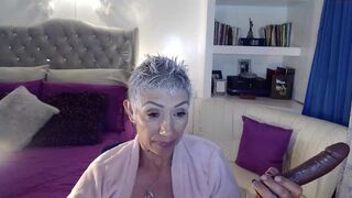 momdevora Video  858 Seconds