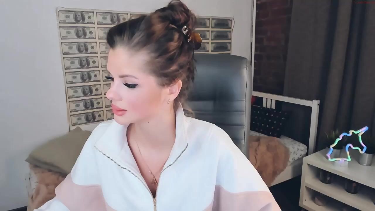 magical_girl_ Video 354 Seconds