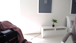 lolla_honey Video  542 Seconds