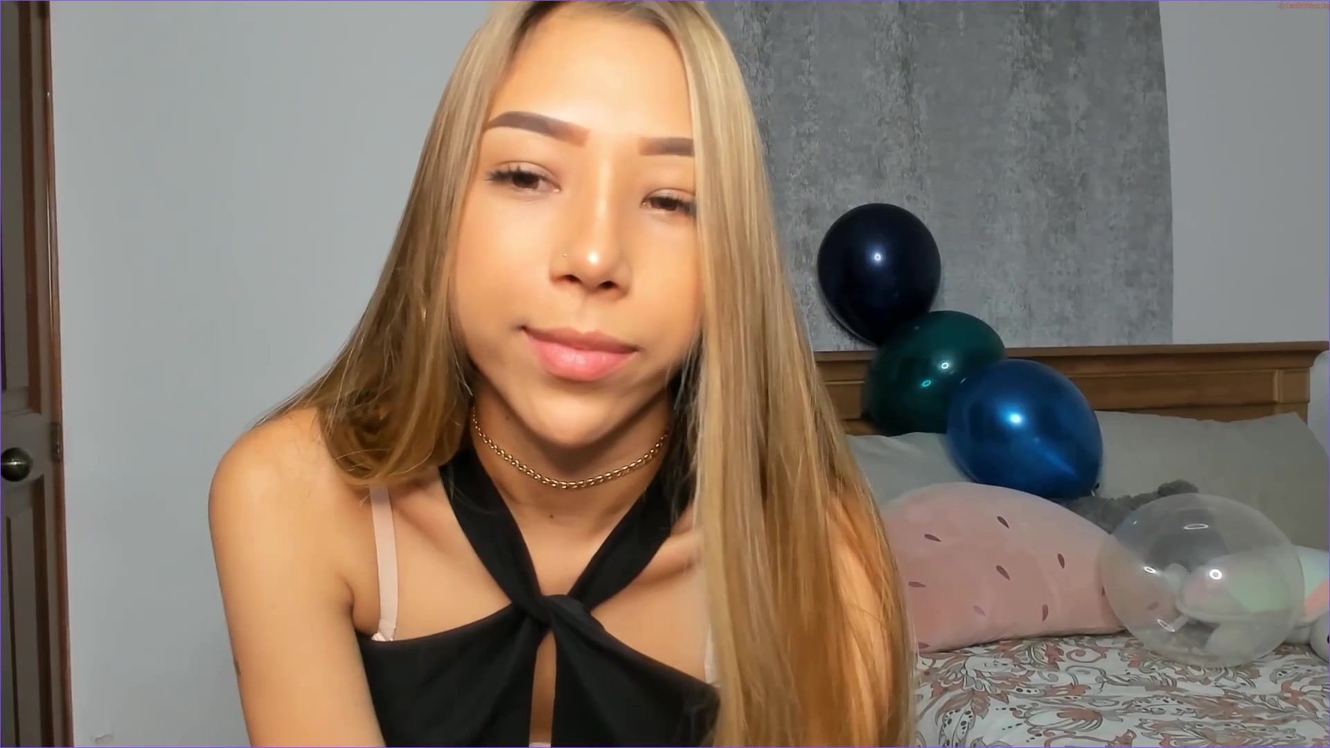 sofia_vegas Video 376 Seconds