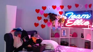 brielle Video  2563 Seconds