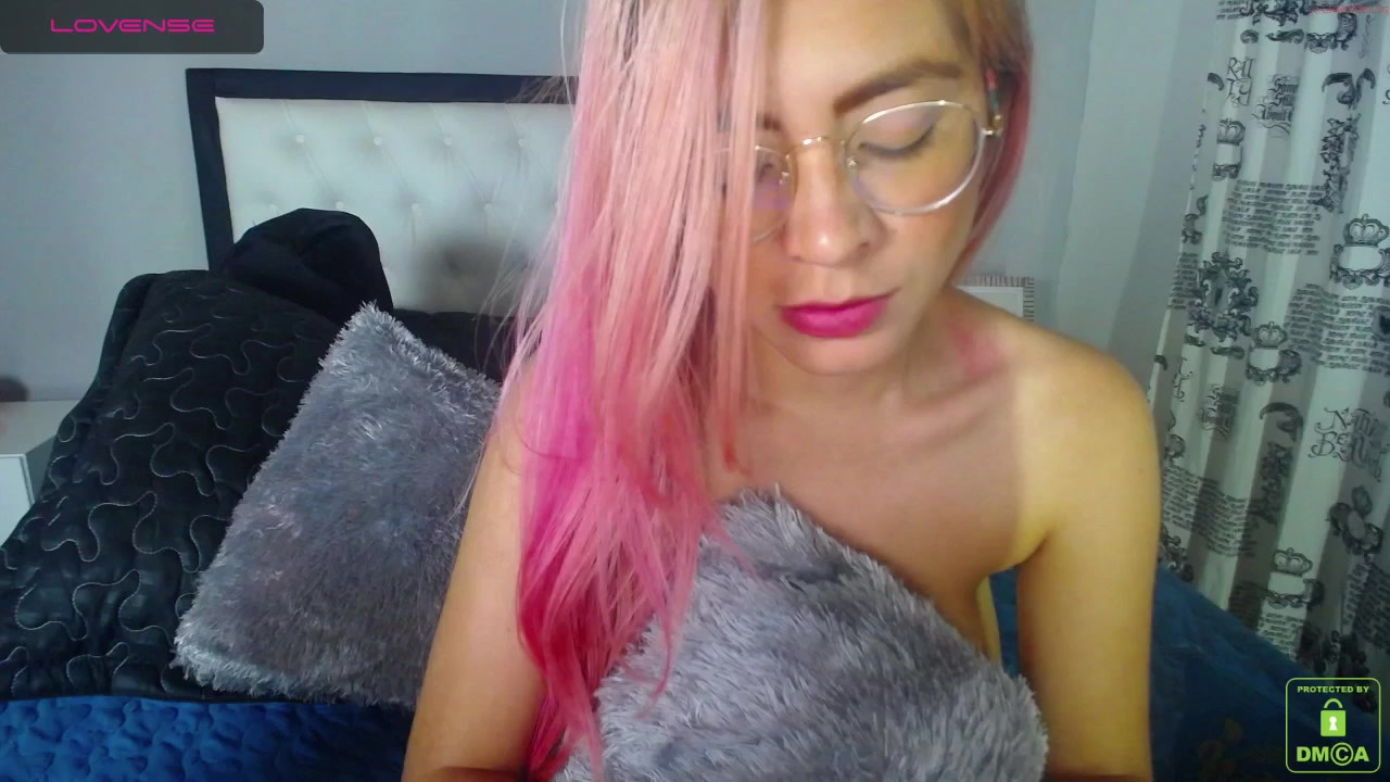 milu_carter Video 367 Seconds