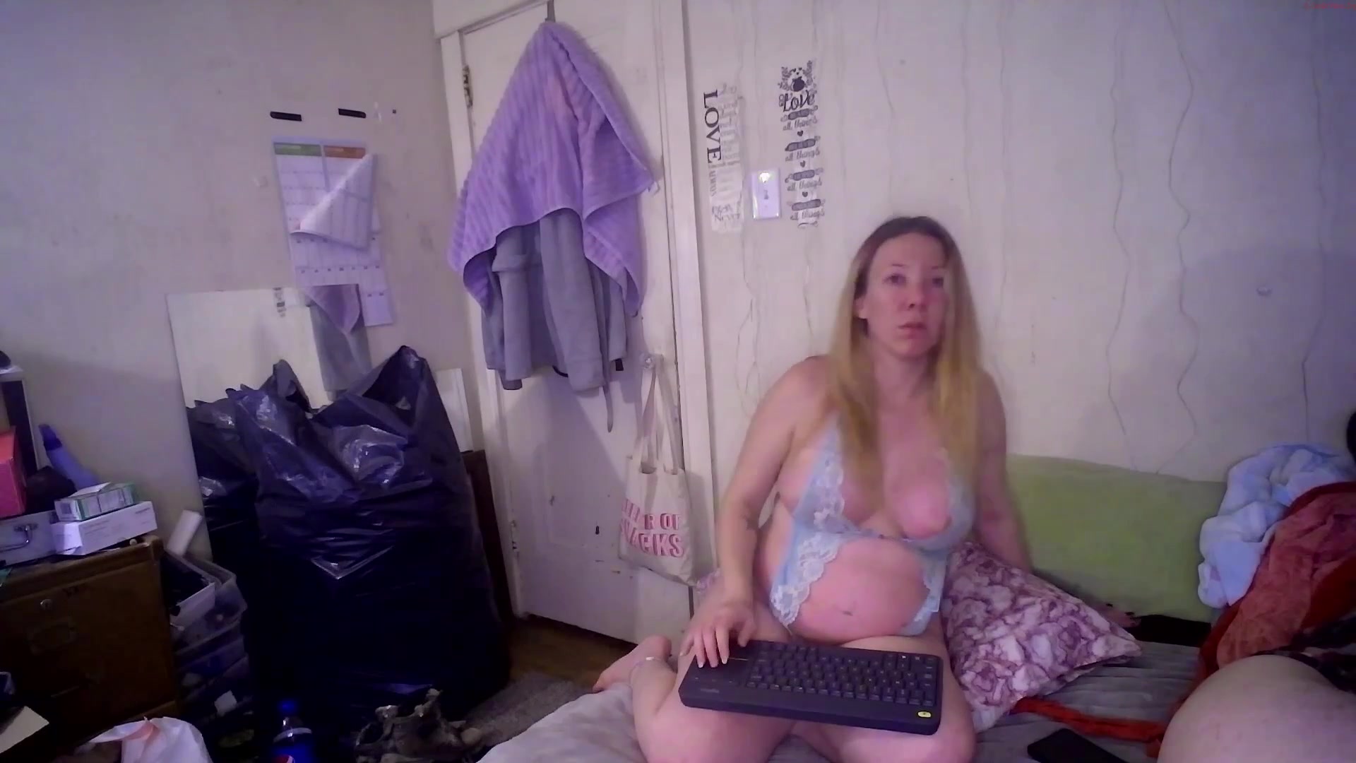 xoxo3901941 Video  271 Seconds