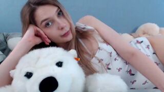 kitten_liss Video  505 Seconds