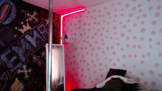 emma18xx_ Video  305 Seconds