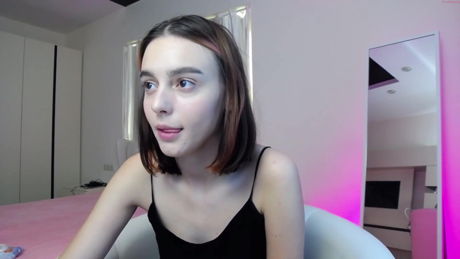 tayaavis Video  239 Seconds