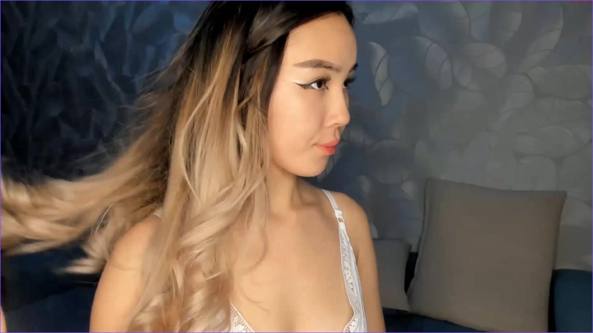 fabpeach_ Video  411 Seconds