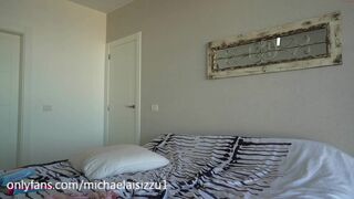 michaelaisizzu Video  3000 Seconds