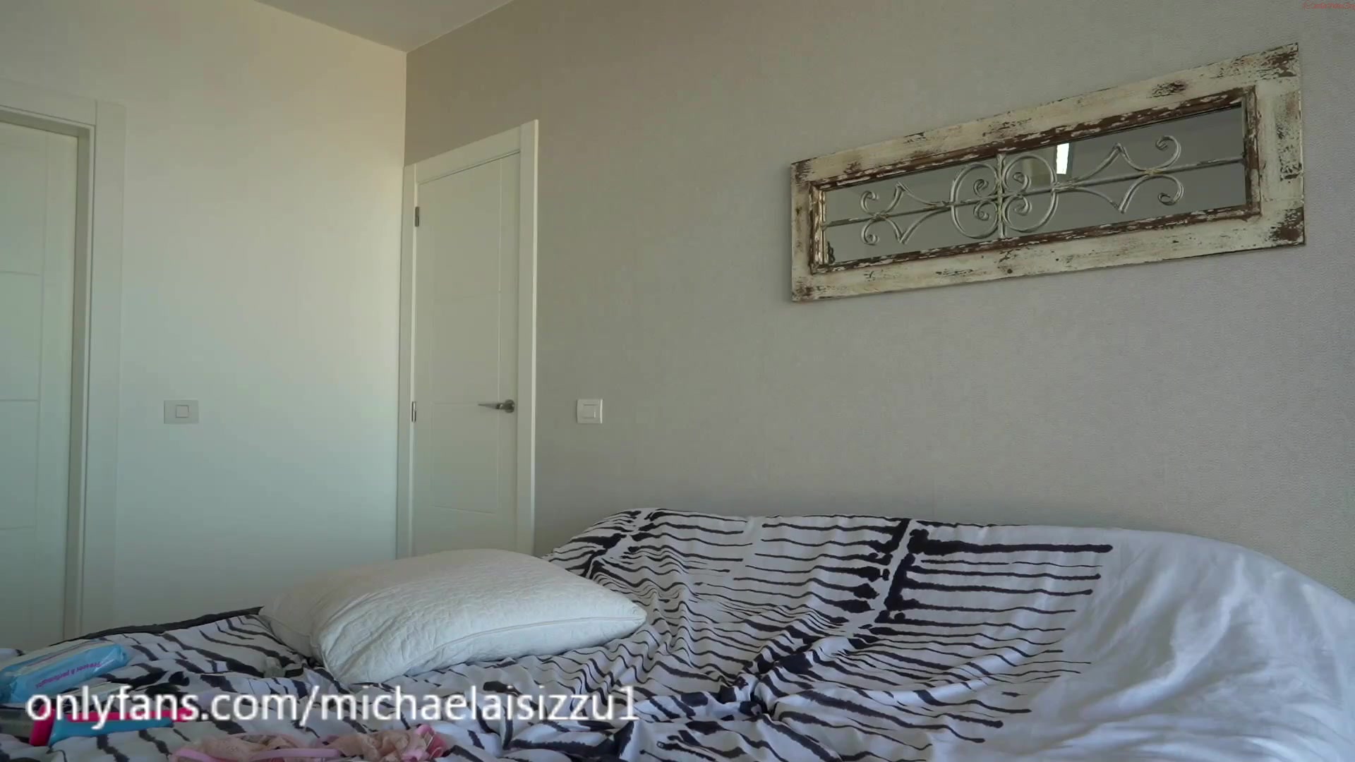 michaelaisizzu Video 3000 Seconds