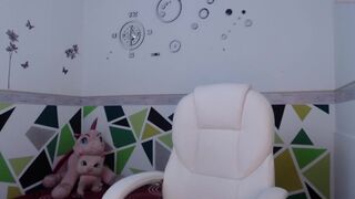 mackenzie_fox_mw Video  437 Seconds