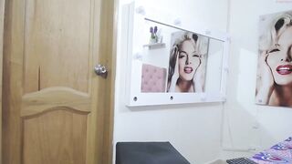 lauritacornel - [Chaturbate] chica Fucks Herself huge