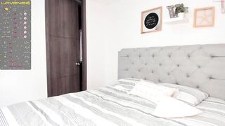 milabritton1 - [Chaturbate] Playing On Live Webcam Natural Body Gorgeous