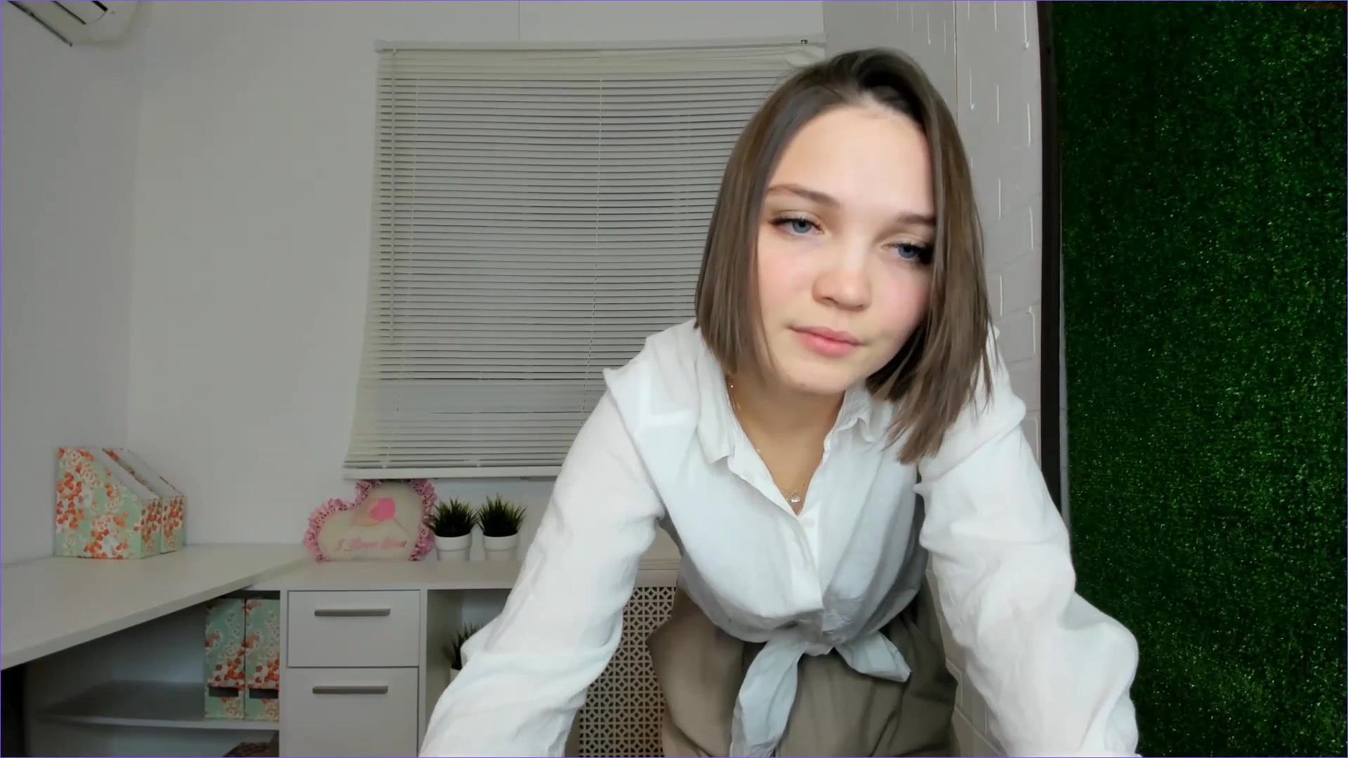 emma_rase Video  399 Seconds