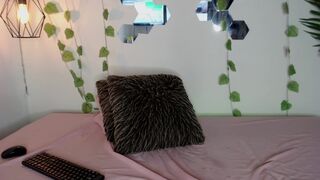 milf_skinny Video  1575 Seconds