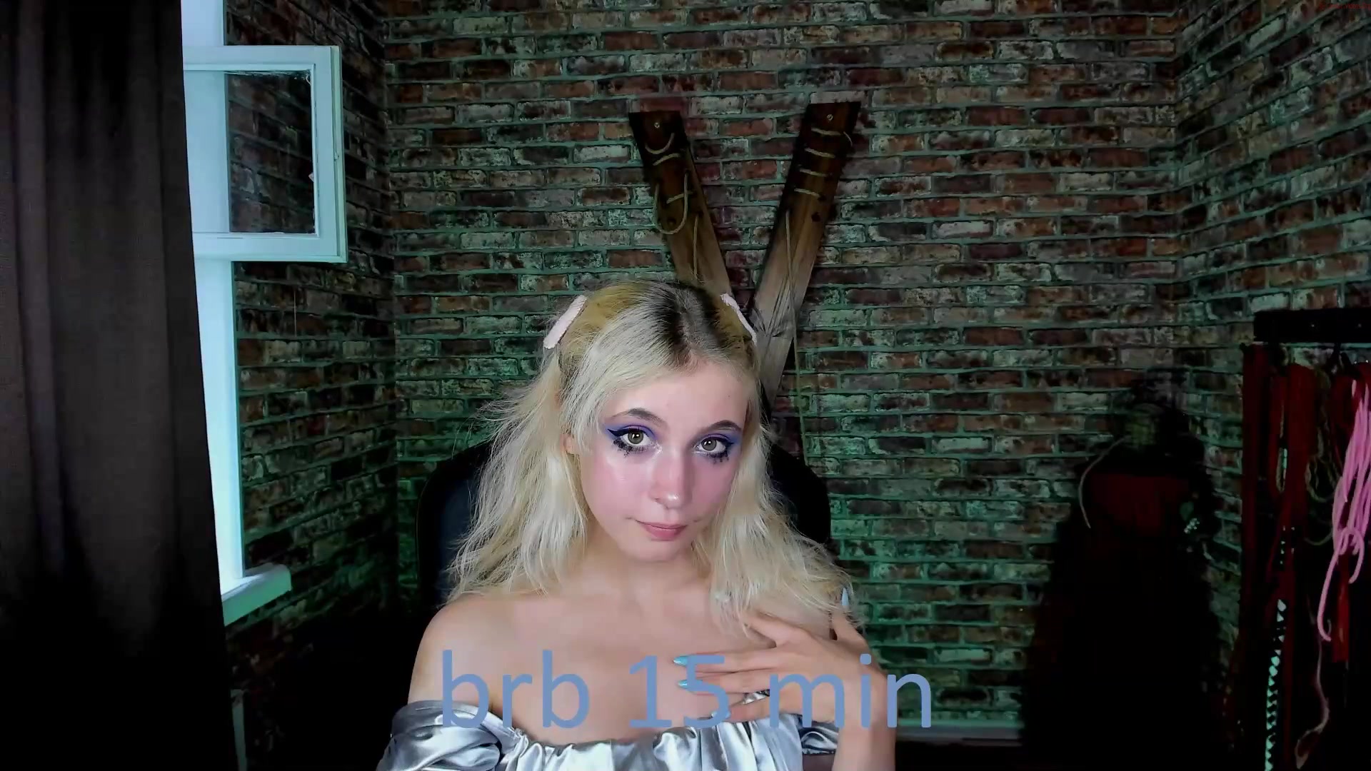 jennifer_bubble_gum Video  530 Seconds