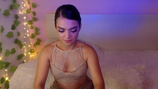 emafox_ Video  157 Seconds