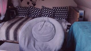 justturned18____ Video  935 Seconds