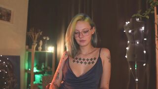 sofkaowl Video  318 Seconds