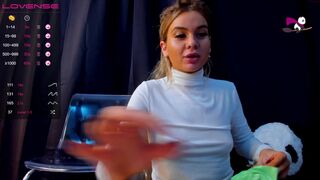 cake_eyes Video  317 Seconds