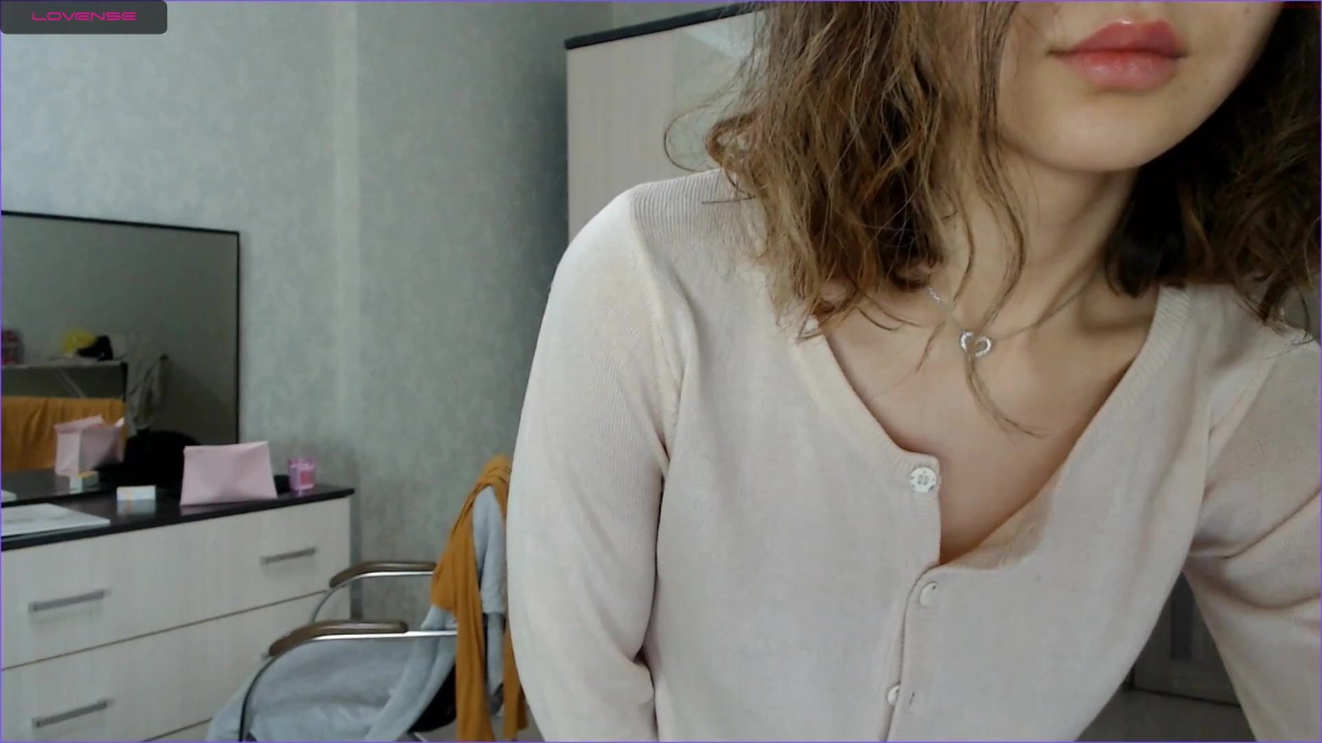 aumi_chen Video  277 Seconds