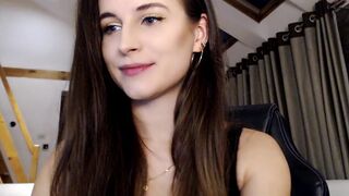 yourdalia Video  811 Seconds