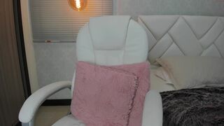 emaroberts1 Video  307 Seconds