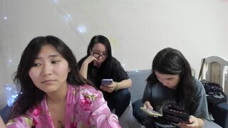 couple_assian Video  183 Seconds