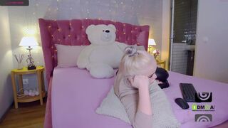 yvanne_baby Video  209 Seconds