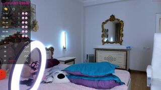 aura_kiss Video  565 Seconds