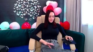 nika_mil Video  353 Seconds