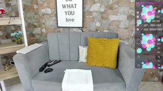 linda_caroline Video  505 Seconds