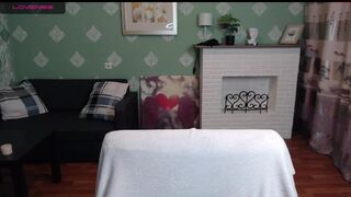 wow_kira Video  1379 Seconds