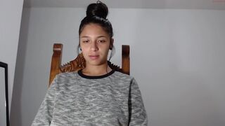 emma23_ Video  256 Seconds