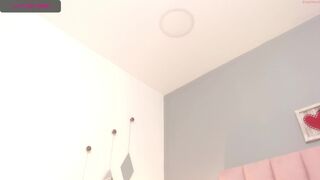 tinarougge Video  1209 Seconds