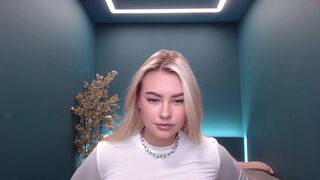 nura_ Video  422 Seconds